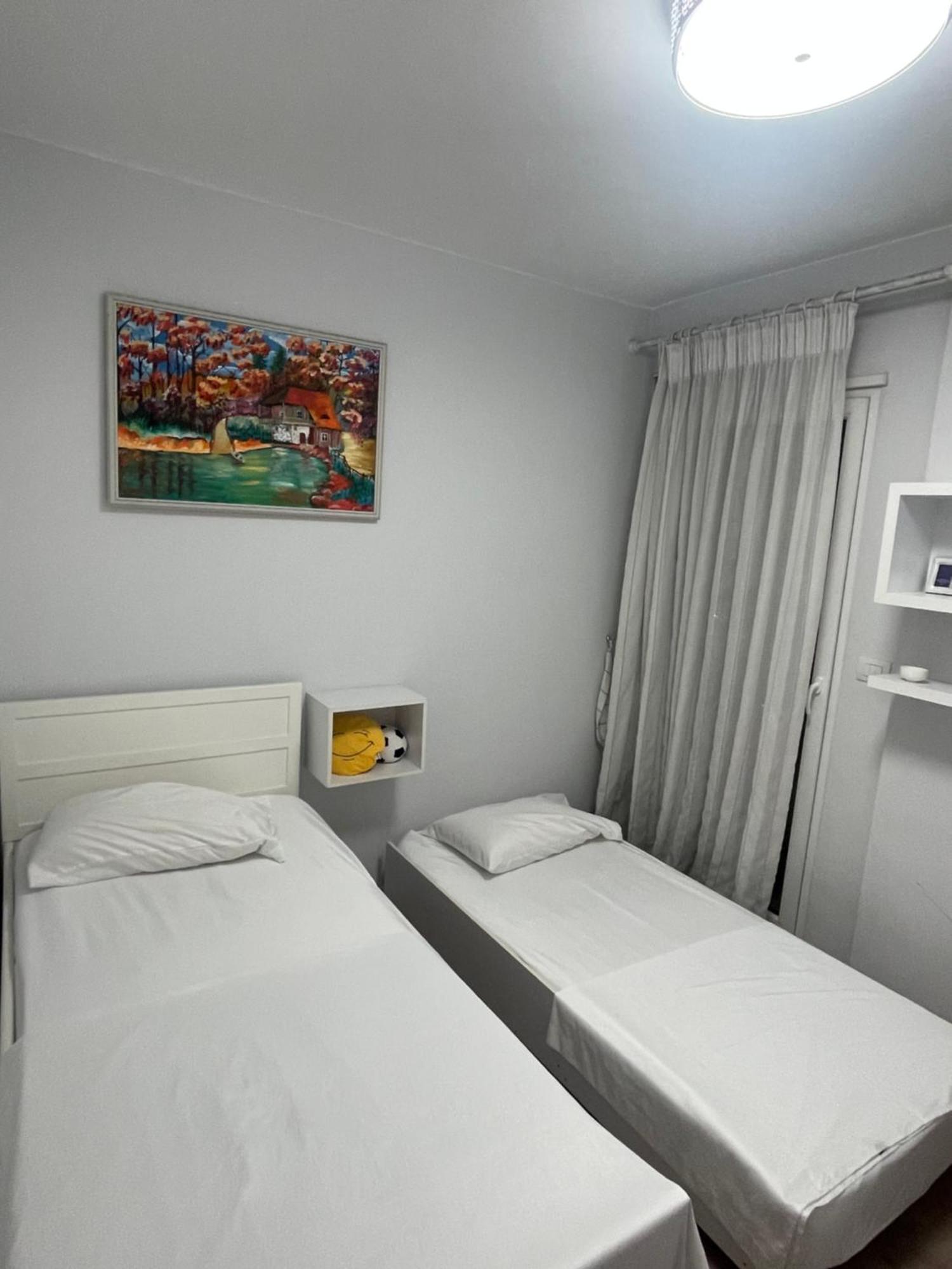 Anna'S Apartment 2 Tirana Eksteriør billede